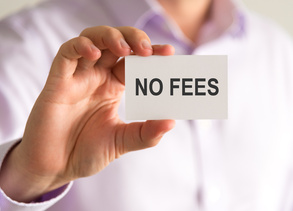 Government claims fees ban will not hurt agents